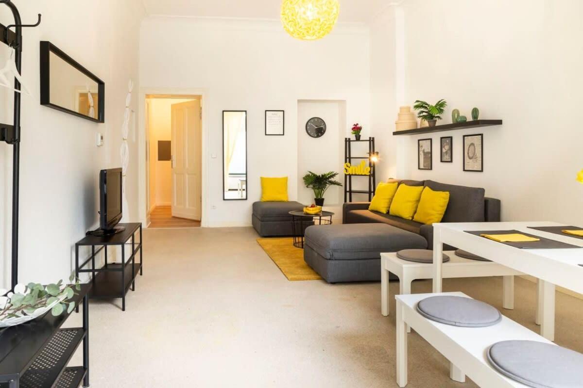 Modern 2 Bedroom Apartment In Berlin Schoeneberg Eksteriør billede