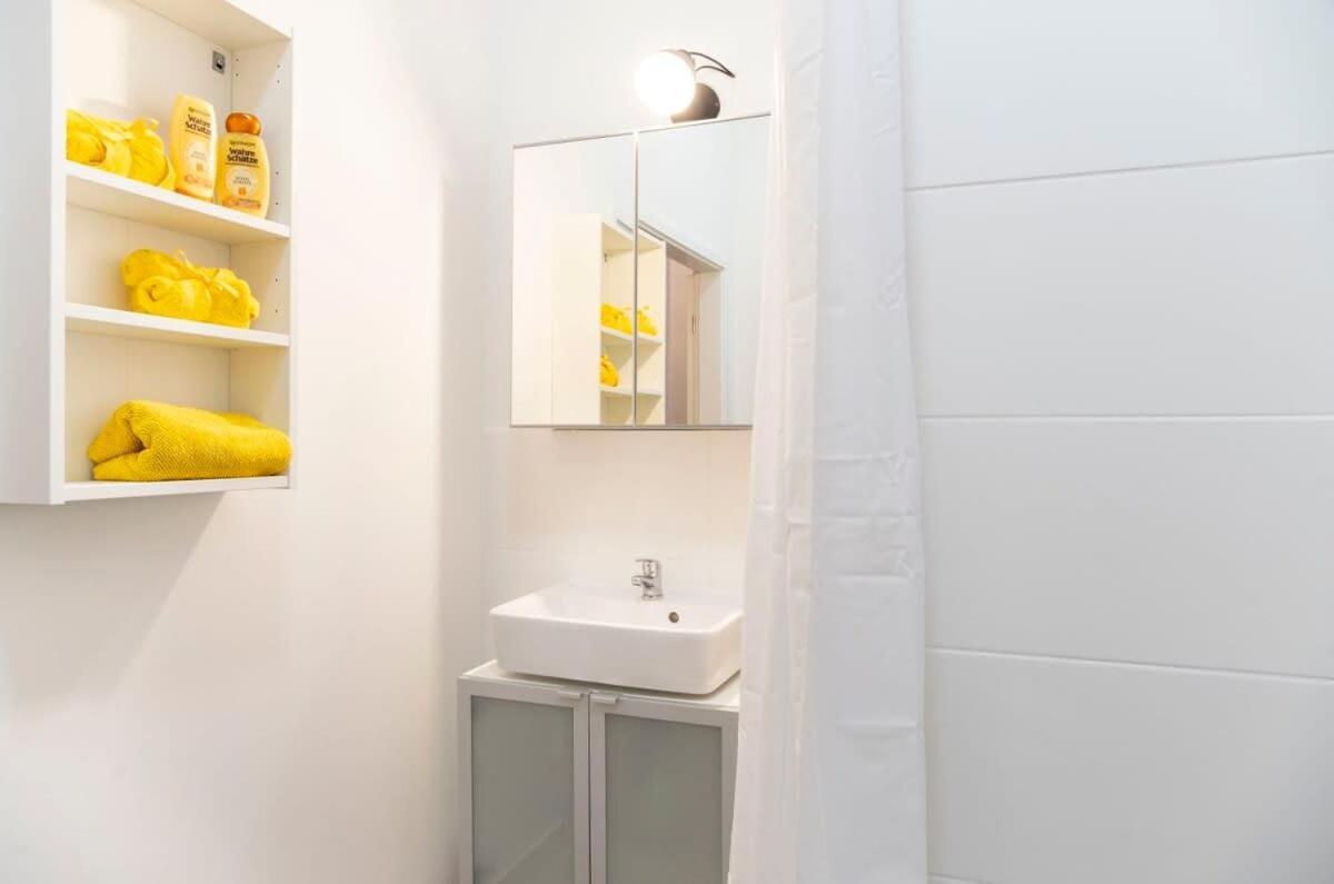 Modern 2 Bedroom Apartment In Berlin Schoeneberg Eksteriør billede